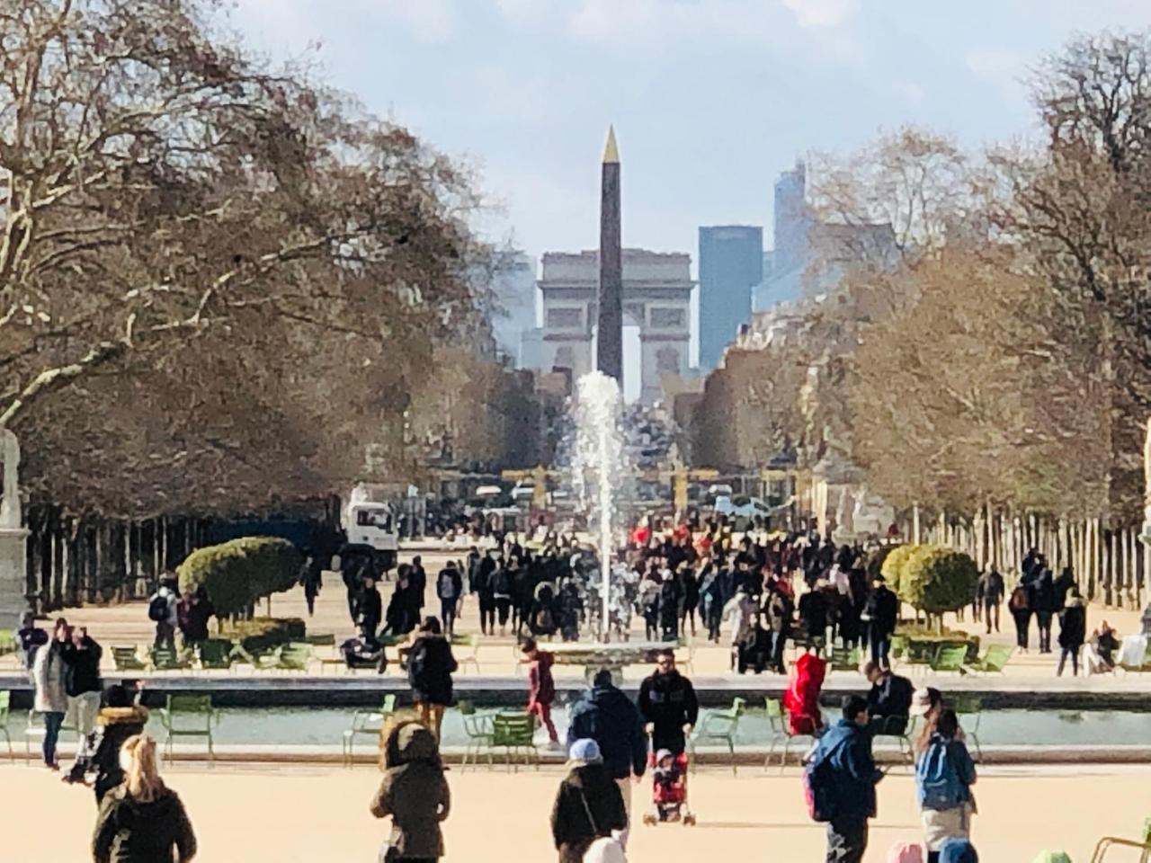 Arc De Triomphe - Foch Palace Paris Exterior photo